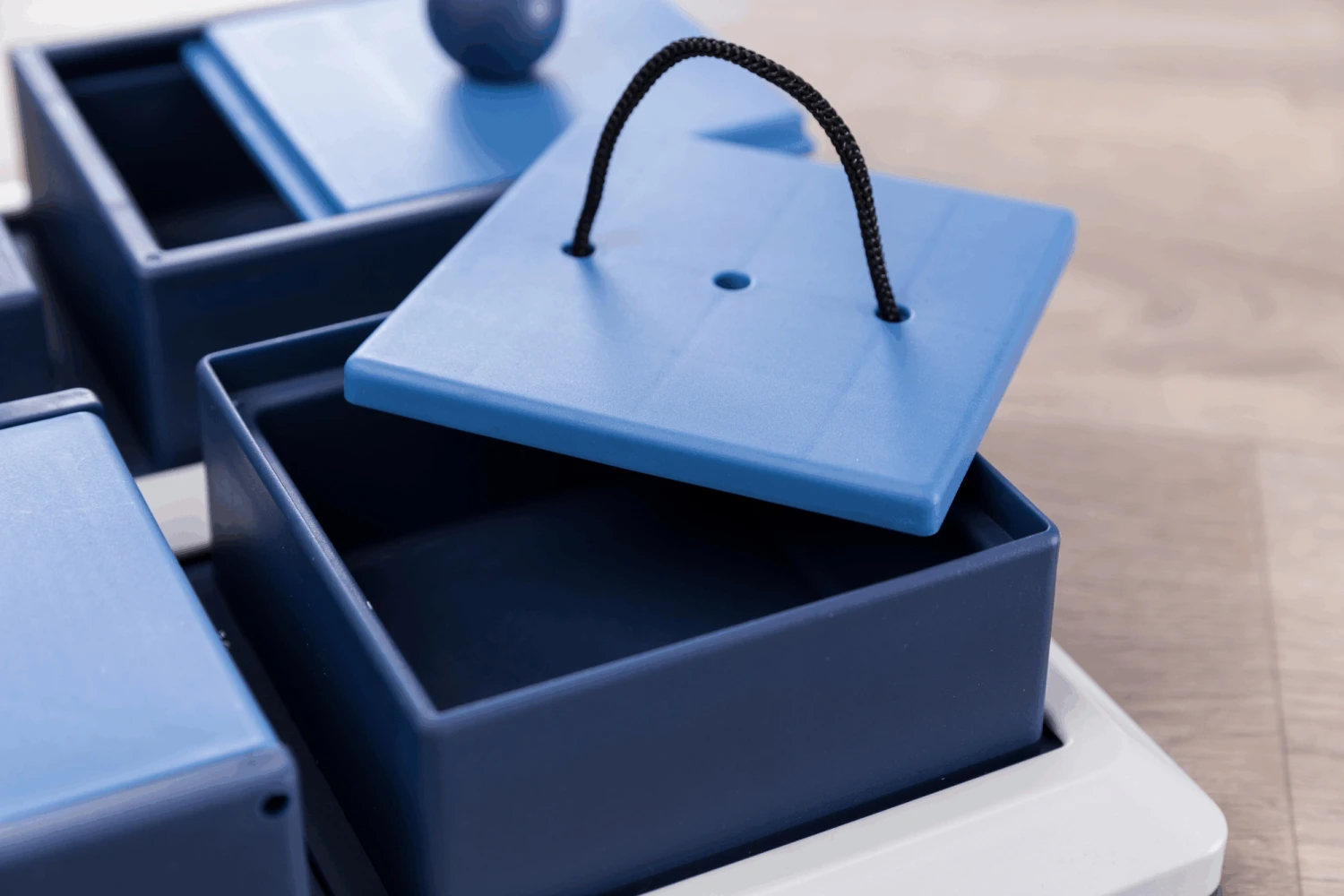 Trixie Jeu De Stratégie Pour Chien Poker Box 1 – Image 5